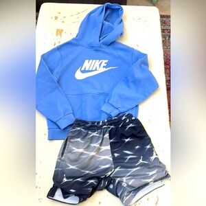 BOYS NIKE CAROLINA BLUE SWEATSHIRT & AIR JORDAN SHORTS